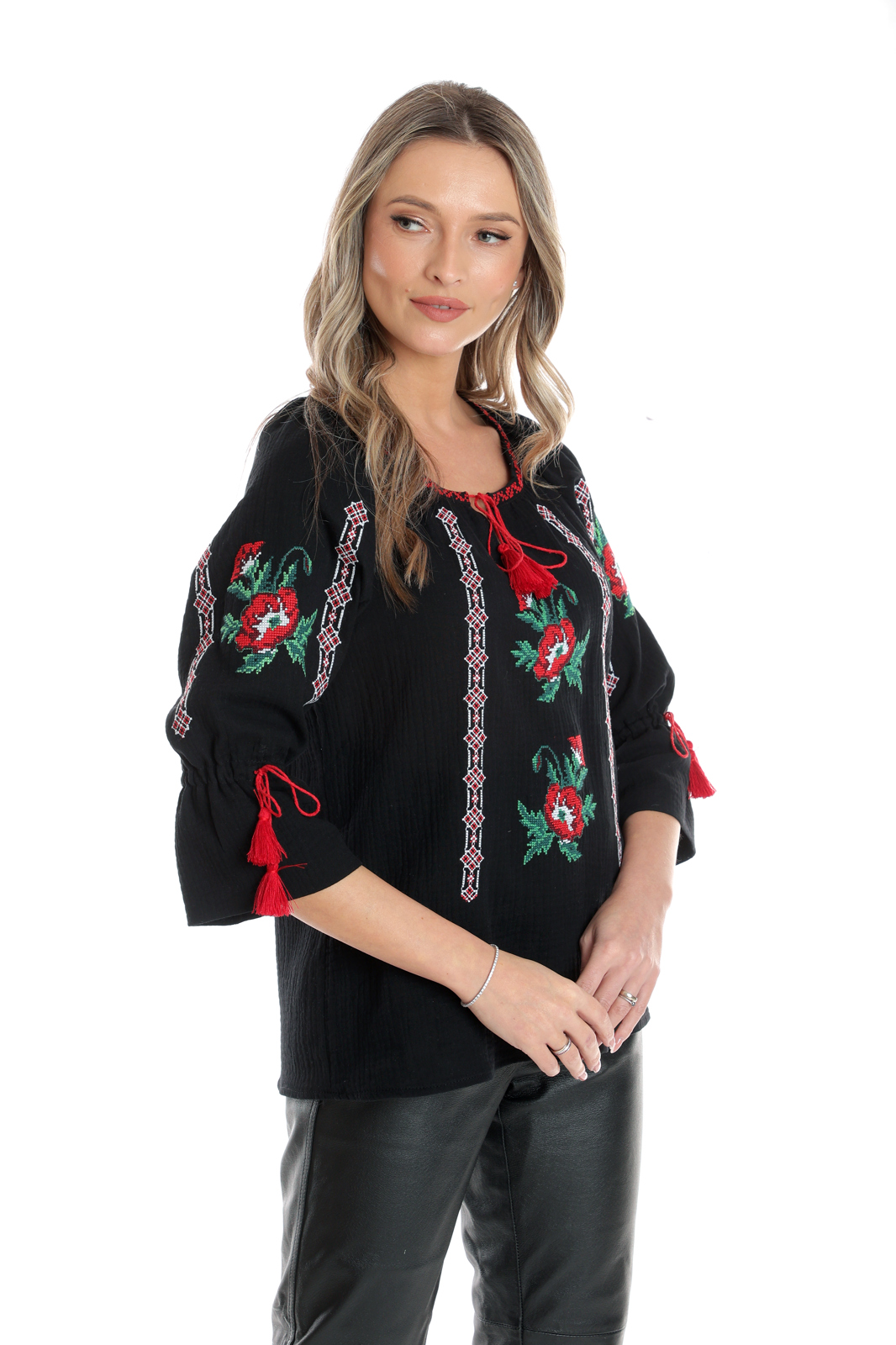 Poza produs Ie broderie dama DP25IE87 negru/rosu maci, Dress to Impress | marimea 36/38