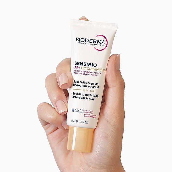 Crema CC pentru piele sensibila cu factor de protectie SPF50+, nuanta Light Tint Sensibio AR+, Bioderma | 40 ml — poza produs 10/14