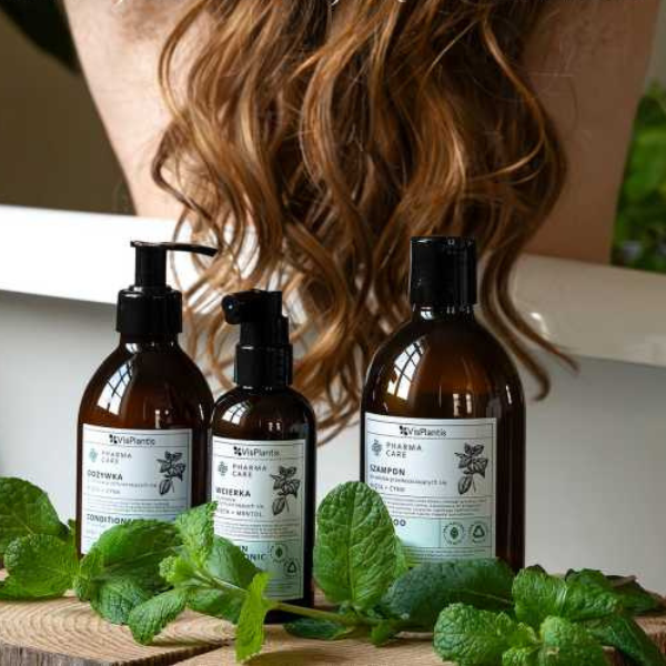 Poza produs Sampon Pharma Care pentru par gras cu Menta si Zinc, Green Pharmacy | 500 ml